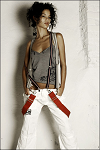 Cliquez ici pour voir l'image (Darine_by_Robert_Bilbil1.jpg)