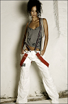 Cliquez ici pour voir l'image (Darine_by_Robert_Bilbil3.jpg)