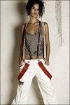 Cliquez ici pour voir l'image (Darine_by_Robert_Bilbil4.jpg)